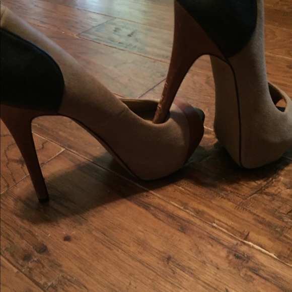 Jessica Simpson stilettos - Picture 4 of 6